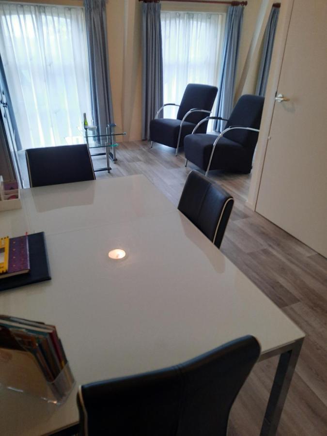 Logement 'De Witte Klok' Oude Bildtzijl Экстерьер фото