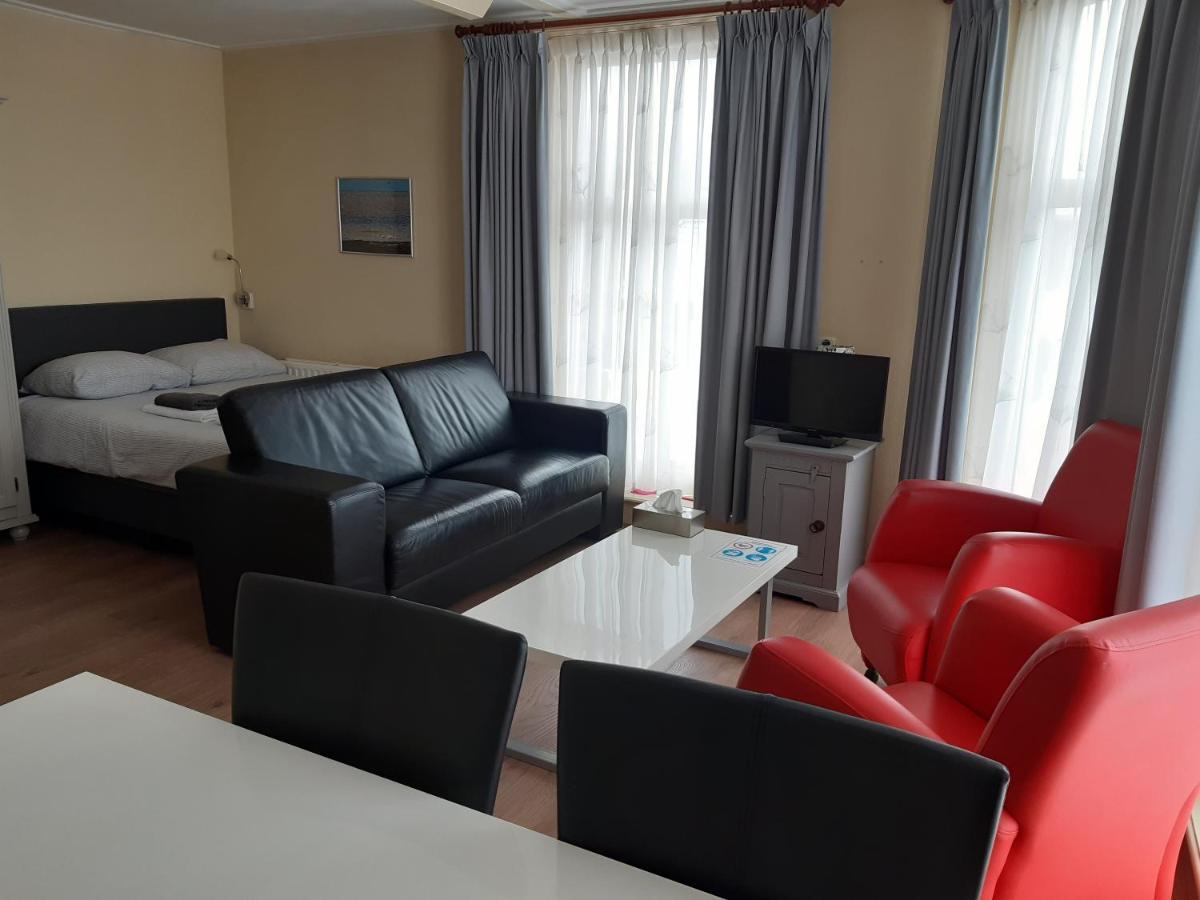 Logement 'De Witte Klok' Oude Bildtzijl Экстерьер фото